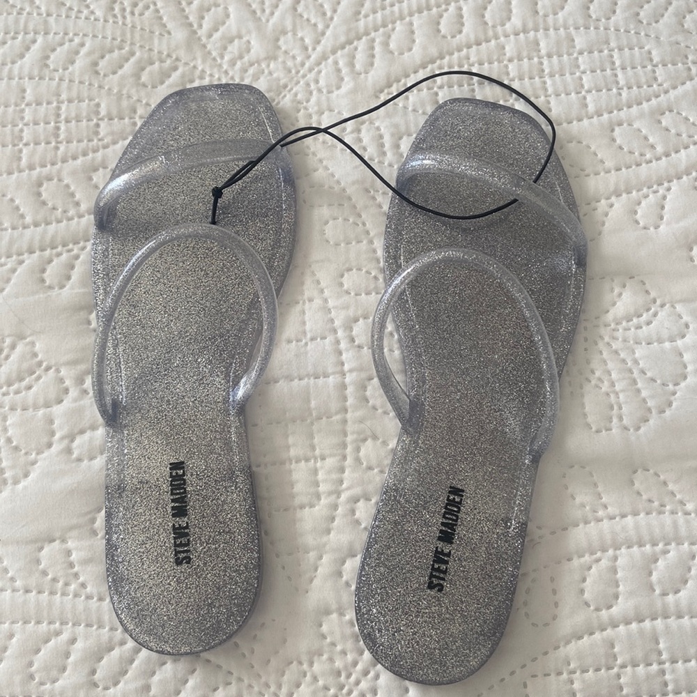 Steve Madden silver glitter jelly sandals.  Brand new.  Size 7.